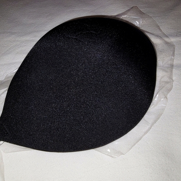 Niidor Sticky Adhesive Black Bra - Picture 3 of 6